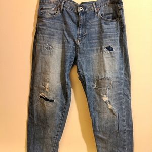 Uniqlo Distressed boyfriend jeans